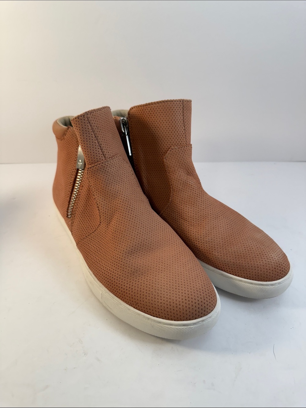 Kenneth Cole Perforated Cognac Slip-On Ankle Sneakers with Side Zip